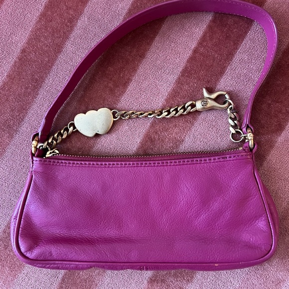 JUICY COUTURE Pink Leather Y2K Baguette with Chain original 2000’s - Picture 4 of 7